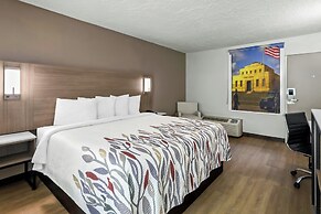 Red Roof Inn Radcliff - Fort Knox
