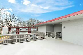 Red Roof Inn Radcliff - Fort Knox