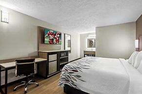 Red Roof Inn Radcliff - Fort Knox