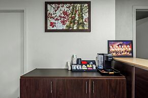 Red Roof Inn Radcliff - Fort Knox
