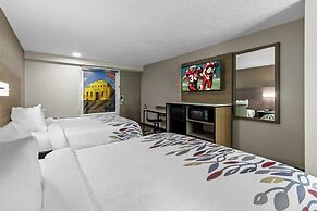 Red Roof Inn Radcliff - Fort Knox