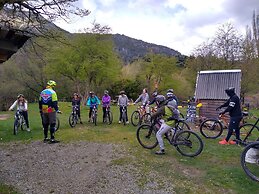 Hostel y Camping Los Coihues