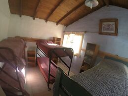 Hostel y Camping Los Coihues