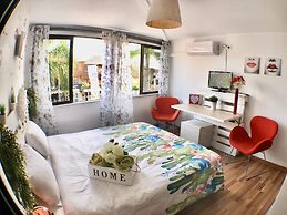 Bunga-Love - Adults Only