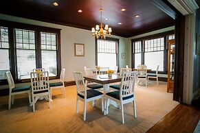 The Nordic Pineapple B&B