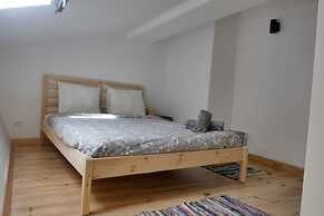 TT Anjos Lisbon Rooms