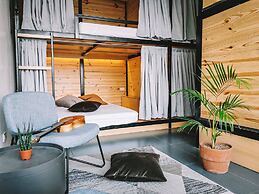 Murals Sleepbox Capsule Hostel - Adults Only