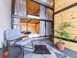 Murals Sleepbox Capsule Hostel - Adults Only