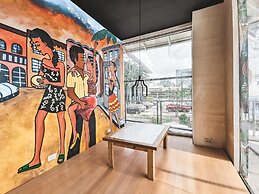 Murals Sleepbox Capsule Hostel - Adults Only