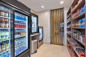 Holiday Inn Express & Suites Grand Rapids Airport - South by IHG