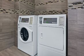 Holiday Inn Express & Suites Grand Rapids Airport - South by IHG