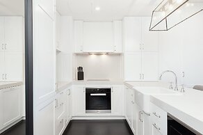 Luxury Sydney Apartment