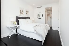 Luxury Sydney Apartment
