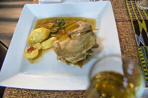 Paramount Luxury Serviced Apartment