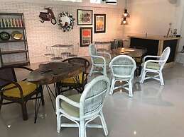 Balconahe Resto Camp