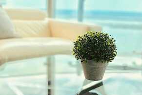 Luxury Condos at York Street