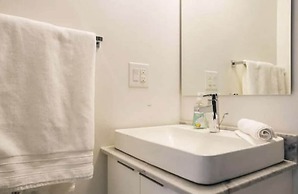 Luxury Condos at York Street