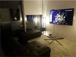 Luxury Condos at York Street