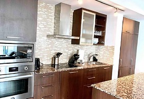 Luxury Condos at York Street