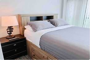 Luxury Condos at York Street