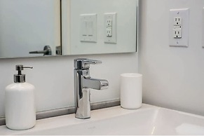 Luxury Condos at York Street