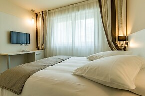 La Dolce Vita Hotel