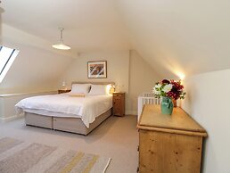 Kings Cottage - South