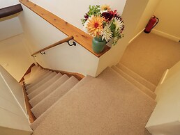 Kings Cottage - South