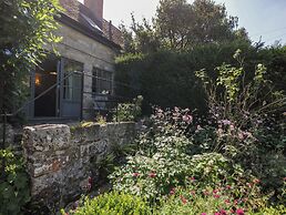 Kings Cottage - North