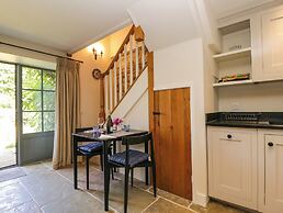 Kings Cottage - North