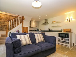 Kings Cottage - North