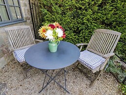 Kings Cottage - North