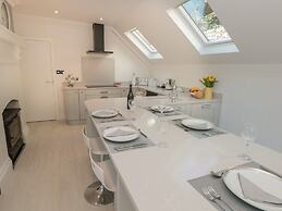 1 The Old Coach House