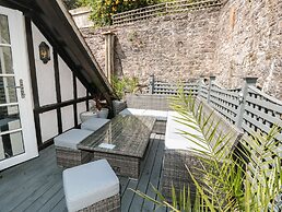 1 The Old Coach House