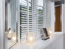 1 The Old Coach House