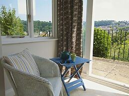 Moonrakers, Clarence Street