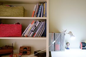 Beating Heart City Family Home Next to Beach