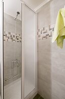 Beating Heart City Family Home Next to Beach