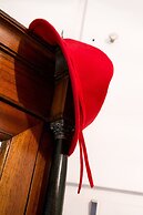 Beating Heart City Family Home Next to Beach