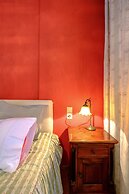 Beating Heart City Family Home Next to Beach