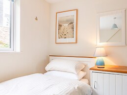 Hydeaway, 7 Grafton Towers