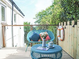 Hydeaway, 7 Grafton Towers