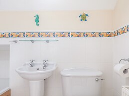 Hydeaway, 7 Grafton Towers