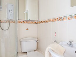 Hydeaway, 7 Grafton Towers