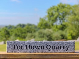 Tressa, Tor Down Quarry