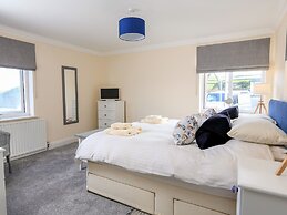 10 Thurlestone Rock