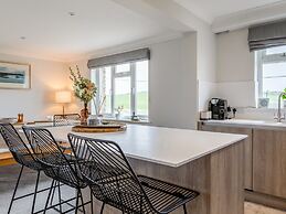 10 Thurlestone Rock