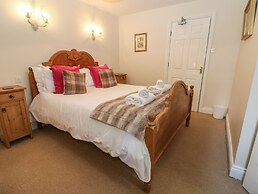 South Hill Farmhouse