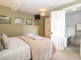 South Hill Farmhouse