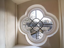 South Hill Farmhouse